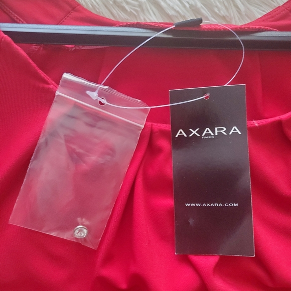 Axara Paris NWT Women's Red Dress Size Medium - Picture 12 of 12